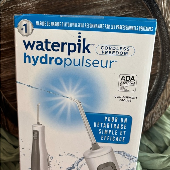 Waterpik Cordless Freedom Water Flosser - White - Picture 2 of 3